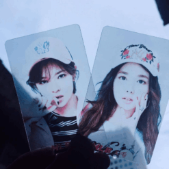 in card ảnh lên tấm nhựa trong suốt theo yêu cầu