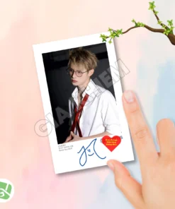 Ảnh Pola CORTIS Có Gì Hot? Trend Sưu Tầm Ảnh Polaroid CORTIS