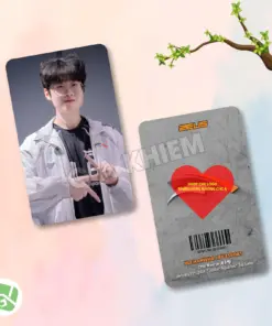 Photocard Hanwha Life Esports (HLE) với Zeus, Kanavi, Zeka, Viper và Delight. In sắc nét, màu đẹp, nhiều chất liệu giấy, phù hợp sưu tầm và trang trí.